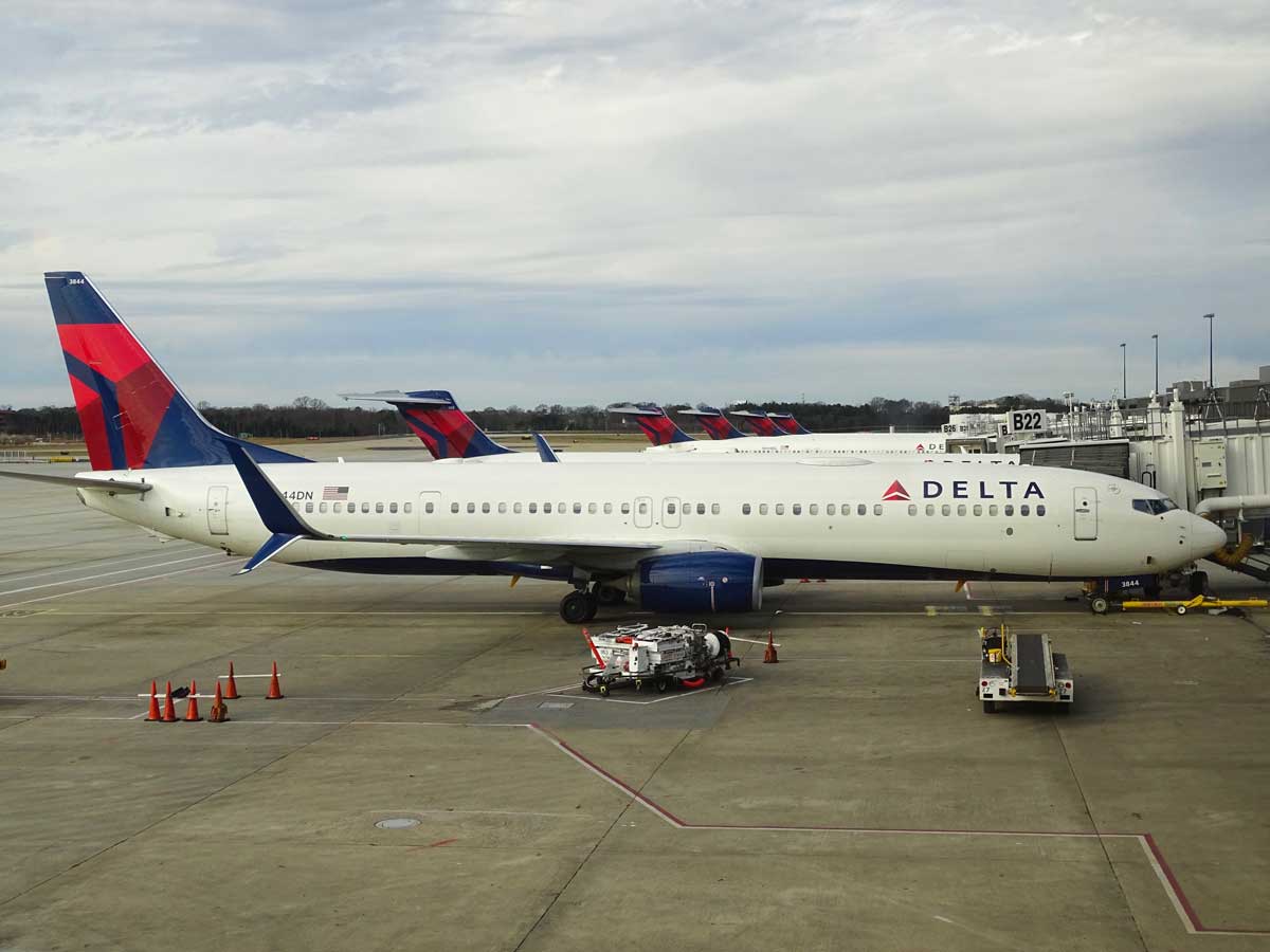 Discover a Delta Air Lines Pilot Salary (And How to get a Job There
