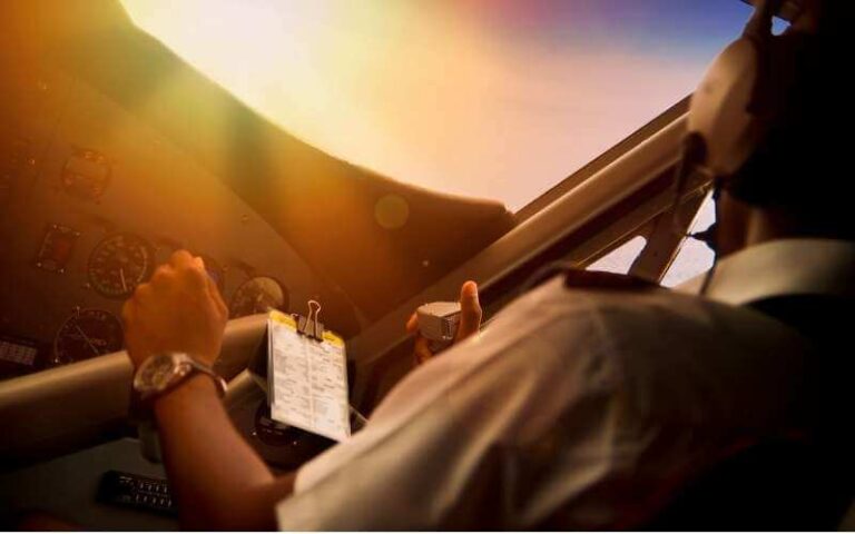 Pilot overseeing the horizon after a color blind test.