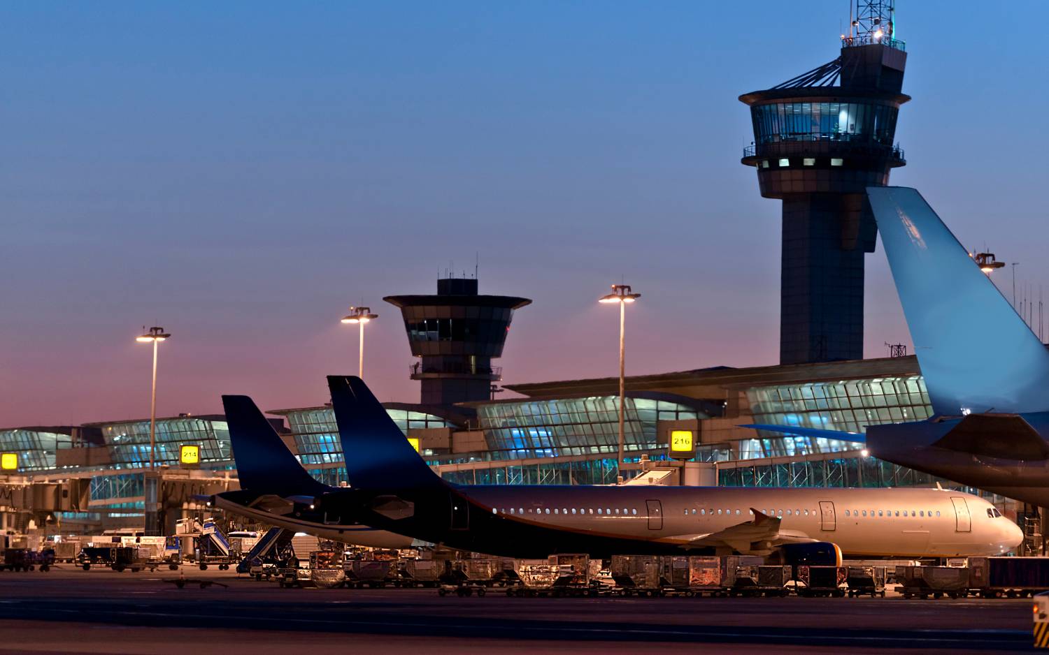 Tips for Flying Into Class B Airports for the First Time